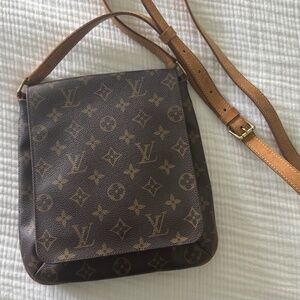 Louis Vuitton Musette Salsa